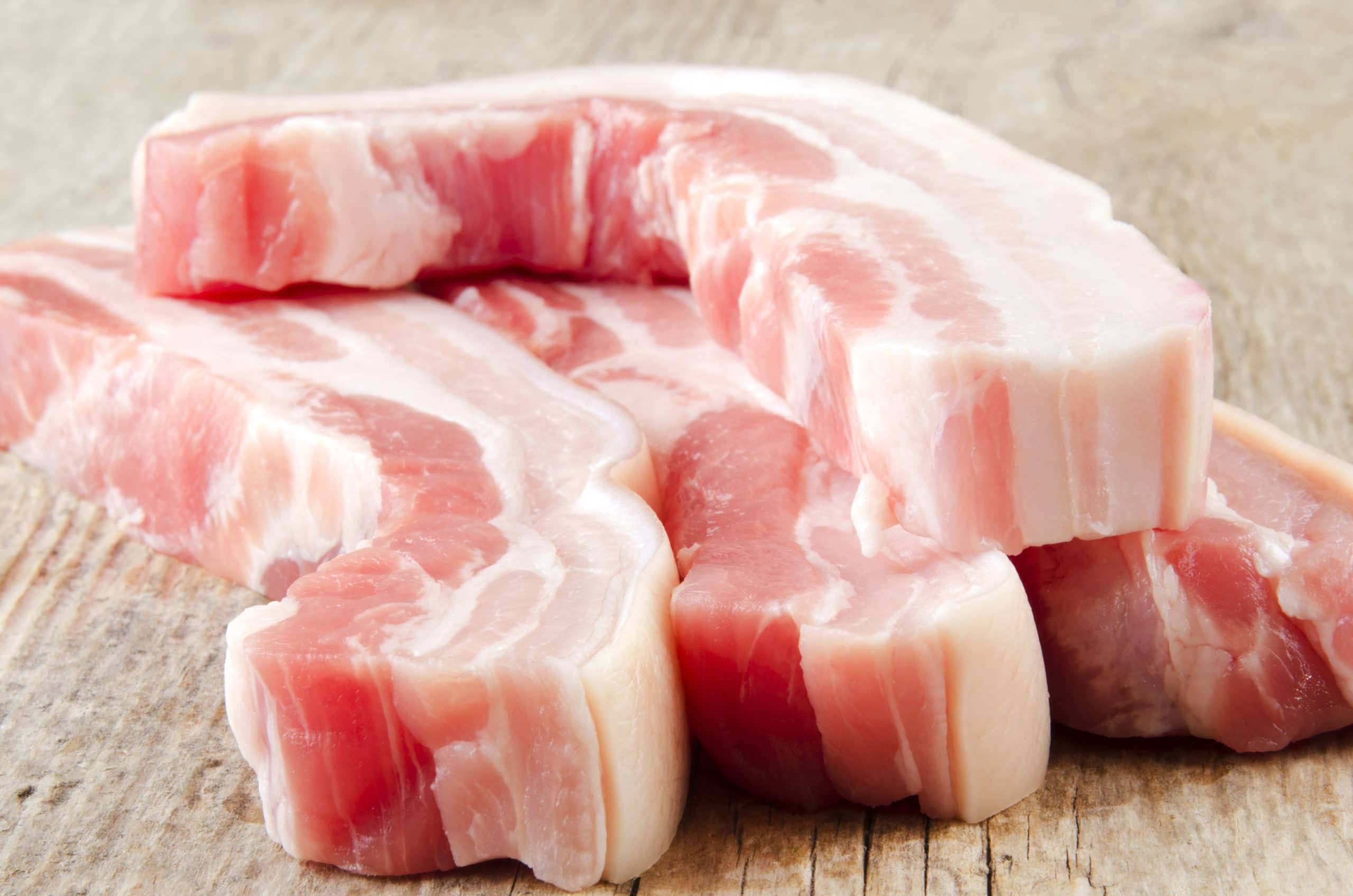 ซื้อ 4 แถม 1 – หมูสามชั้น สิรินทร์ฟาร์ม คุโรบูตะ (300กรัม)